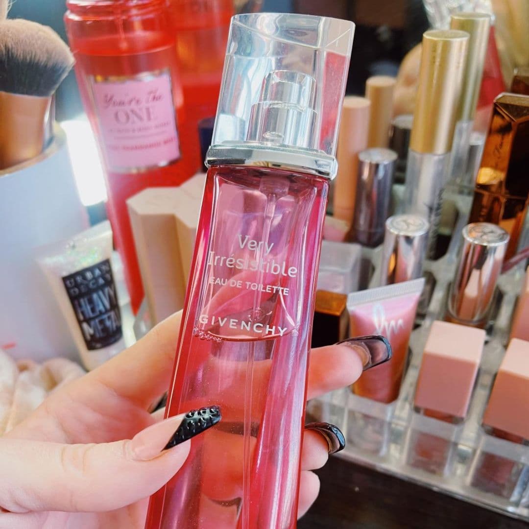 GIVENCHY VERY IRRESISTIBLE EAU DE TOILETTE — miniatura 3